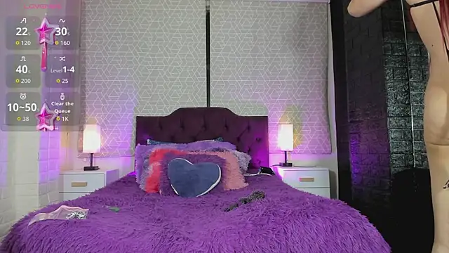 Snapshot of Zamara_Kleii chatting on October 21, 2025, 4:46 am Zamara Kleii online show from October 21, 2025, 4:46 am