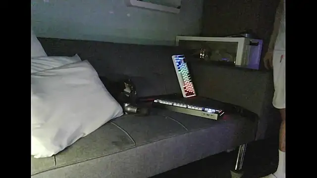 boyhigh1997 online show from June 2, 2026, 3:36 pm