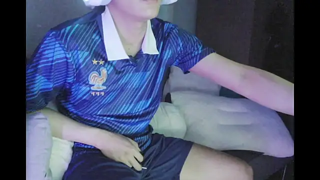 boyhigh1997 online show from June 9, 2026, 5:35 pm