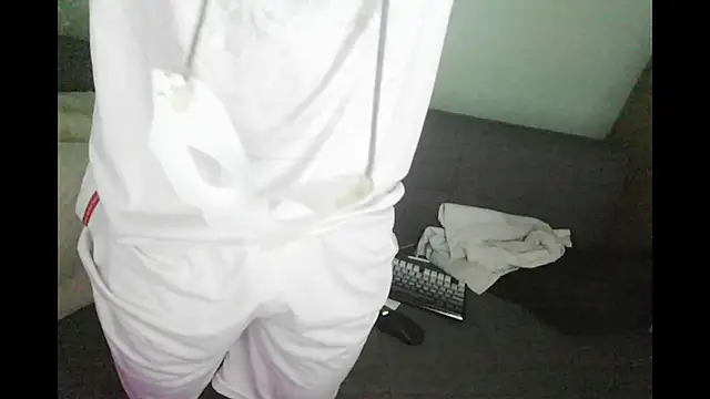 boyhigh1997 online show from July 7, 2026, 4:33 pm