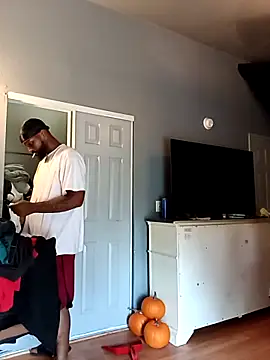 Snapshot of EbonyKing69 chatting on September 29, 2025, 11:09 pm EbonyKing69 online show from September 29, 2025, 11:09 pm