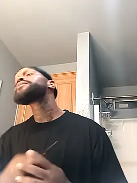 Snapshot of EbonyKing69 chatting on October 13, 2025, 6:35 am EbonyKing69 online show from October 13, 2025, 6:35 am