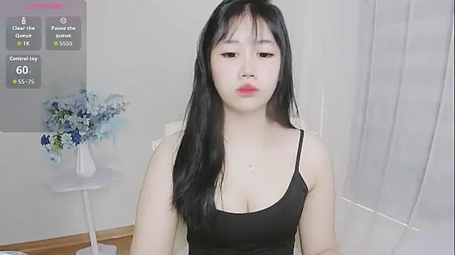 -Rose-Lucky- online show from September 18, 2025, 1:40 am