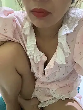 Ri210 online show from October 6, 2025, 1:52 pm