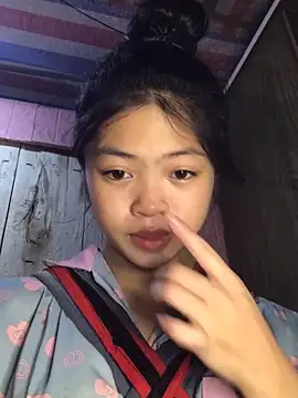 Snapshot of Thy00__ chatting on September 28, 2025, 7:25 am Thy00 online show from September 28, 2025, 7:25 am