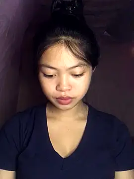 Snapshot of Thy00__ chatting on October 8, 2025, 1:58 am Thy00 online show from October 8, 2025, 1:58 am