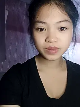 Snapshot of Thy00__ chatting on October 29, 2025, 3:47 pm Thy00 online show from October 29, 2025, 3:47 pm