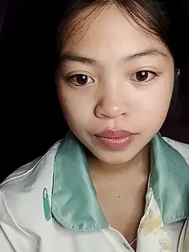 Snapshot of Thy00__ chatting on October 31, 2025, 7:37 pm Thy00 online show from October 31, 2025, 7:37 pm