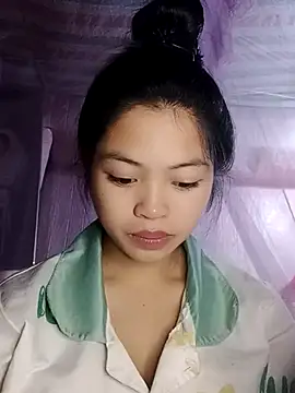 Snapshot of Thy00__ chatting on November 1, 2025, 2:52 pm Thy00 online show from November 1, 2025, 2:52 pm