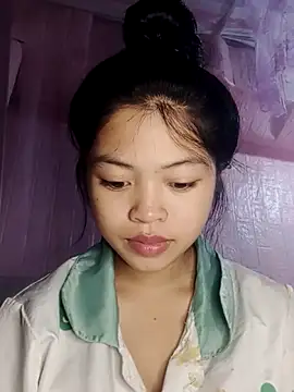 Snapshot of Thy00__ chatting on November 2, 2025, 3:31 am Thy00 online show from November 2, 2025, 3:31 am