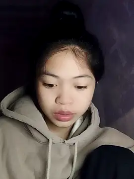 Thy00   online show from November 18, 2025, 7:29 pm