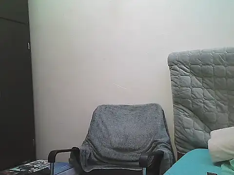 Snapshot of morenocabro10 chatting on October 17, 2025, 6:54 pm morenocabro10 online show from October 17, 2025, 6:54 pm