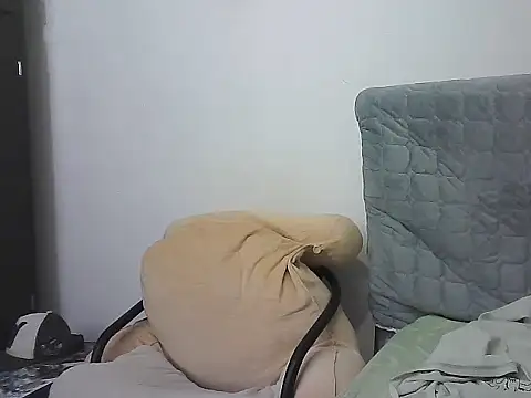 morenocabro10 online show from November 23, 2025, 1:49 am