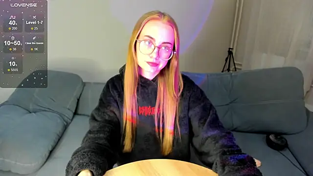 Snapshot of MewStella chatting on September 22, 2025, 3:58 pm MewStella online show from September 22, 2025, 3:58 pm