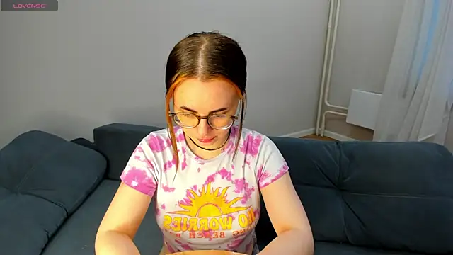 MewStella online show from May 9, 2026, 1:16 pm