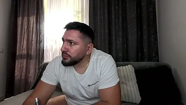 Gold Alpha Boy online show from November 25, 2025, 11:10 am