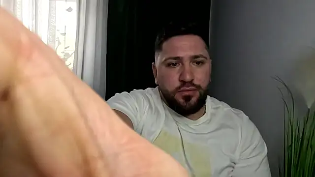 Snapshot of Gold_Alpha_Boy chatting on March 30, 2026, 12:17 pm Gold Alpha Boy online show from March 30, 2026, 12:17 pm