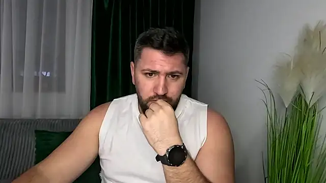 Snapshot of Gold_Alpha_Boy chatting on April 1, 2026, 7:11 pm Gold Alpha Boy online show from April 1, 2026, 7:11 pm