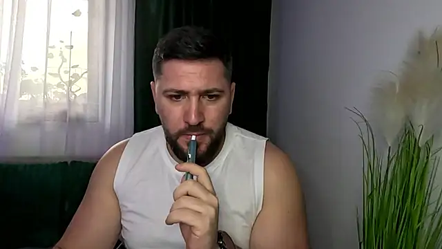 Snapshot of Gold_Alpha_Boy chatting on April 2, 2026, 2:26 pm Gold Alpha Boy online show from April 2, 2026, 2:26 pm