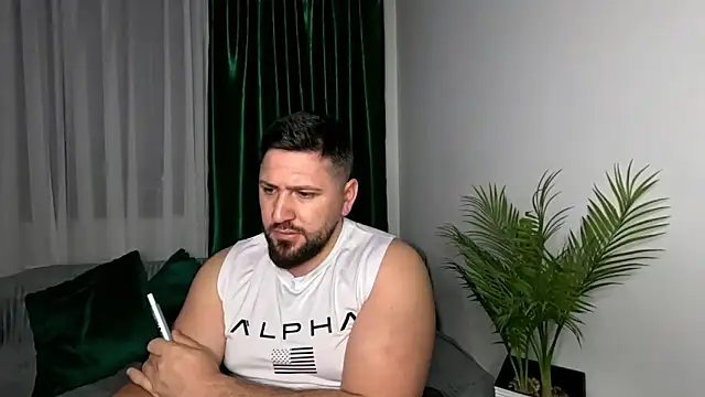 Snapshot of Gold_Alpha_Boy chatting on May 3, 2026, 7:31 pm Gold Alpha Boy online show from May 3, 2026, 7:31 pm