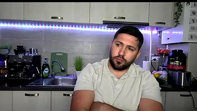 Gold Alpha Boy online show from June 19, 2026, 6:12 pm