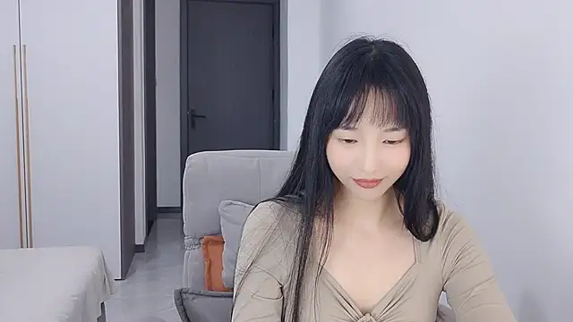 Lisa-3333 online show from October 30, 2025, 2:18 pm