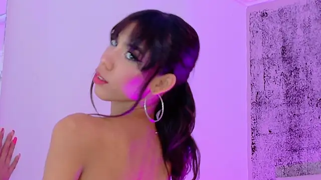 BellaHarper1 online show from October 11, 2025, 2:04 pm