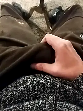 Snapshot of idhem___31 chatting on March 10, 2026, 7:30 pm idhem 31 online show from March 10, 2026, 7:30 pm