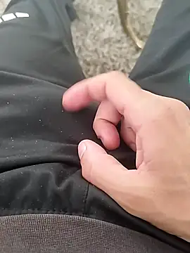 Snapshot of idhem___31 chatting on March 18, 2026, 1:14 pm idhem 31 online show from March 18, 2026, 1:14 pm