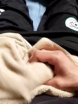 Snapshot of idhem___31 chatting on March 22, 2026, 11:46 am idhem 31 online show from March 22, 2026, 11:46 am