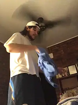 Luxx 14 online show from February 6, 2026, 3:11 am