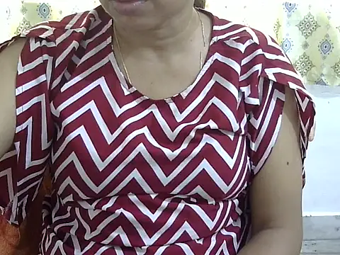CHAMELI4747 online show from April 30, 2026, 7:14 am