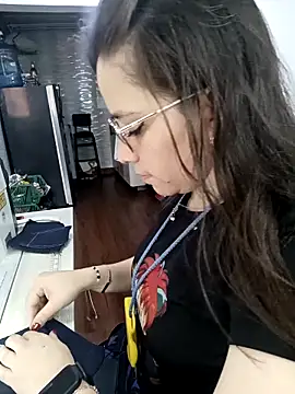 Isabella5 Brown  online show from October 3, 2025, 5:10 pm