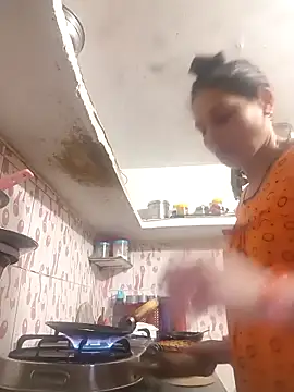 ISHANI-SINGH online show from February 12, 2026, 2:39 am