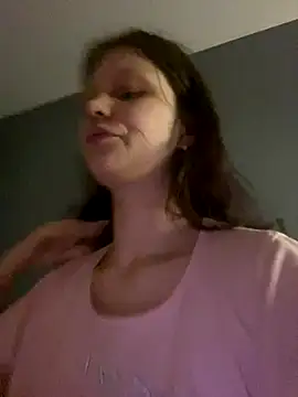 Lunliss online show from October 26, 2025, 4:24 pm