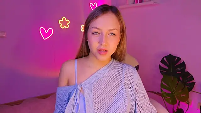 CindySparkl online show from June 19, 2026, 4:17 am