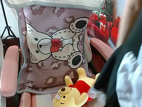 lolibaby online show from October 30, 2025, 4:08 pm