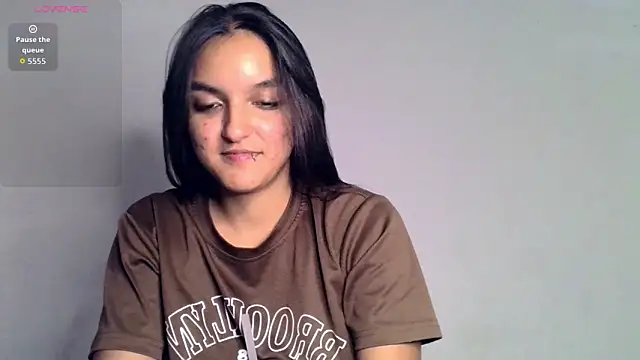 Ari 20  online show from May 28, 2026, 4:10 am