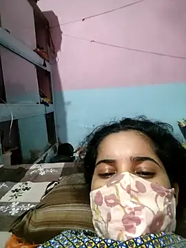 Snapshot of Cut_ragni chatting on September 19, 2025, 10:49 am Cut ragni online show from September 19, 2025, 10:49 am