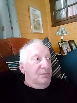 Snapshot of Solek56 chatting on February 14, 2026, 3:20 pm Solek56 online show from February 14, 2026, 3:20 pm