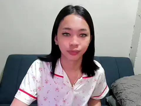 millany69 online show from February 5, 2026, 4:50 am