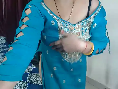 Snapshot of Hot_anika_ chatting on June 14, 2026, 2:30 pm Hot anika online show from June 14, 2026, 2:30 pm