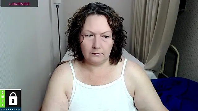 milf hornys online show from September 26, 2025, 4:44 pm