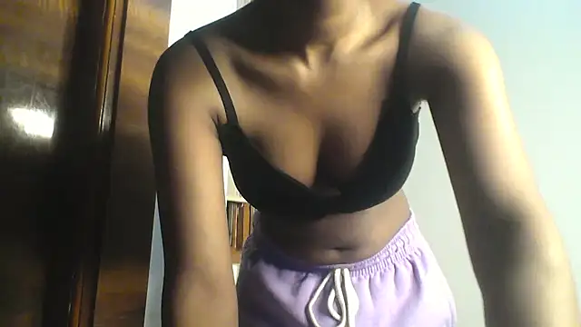 mickle james online show from February 17, 2026, 7:53 pm