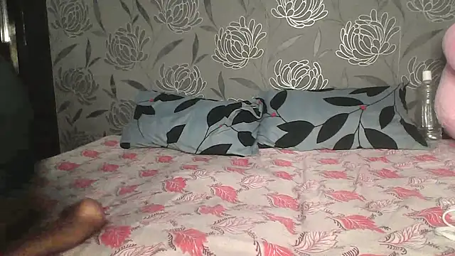 mickle james online show from February 20, 2026, 6:26 am