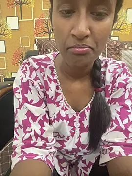 mickle james online show from March 19, 2026, 9:41 pm