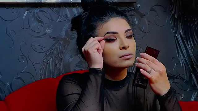 DevashaQueenX online show from June 19, 2026, 7:56 am