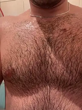 Snapshot of Cruel00 chatting on October 22, 2025, 9:58 pm Cruel00 online show from October 22, 2025, 9:58 pm