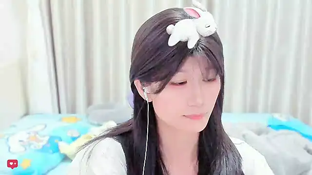 Snapshot of Rabbitlittlefool chatting on February 6, 2026, 5:12 am Rabbitlittlefool online show from February 6, 2026, 5:12 am