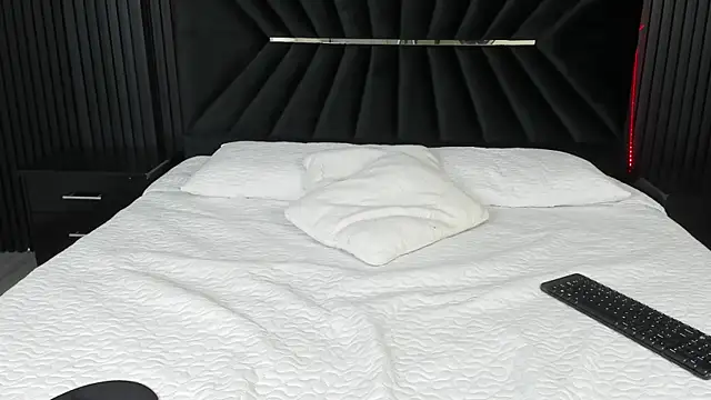 Snapshot of Bigsexxyass chatting on September 25, 2025, 7:12 am Bigsexxyass online show from September 25, 2025, 7:12 am